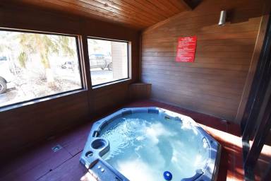 Main picture of Cedar Lodge