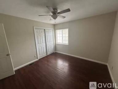 Main picture of 6129 Pembroke Dr