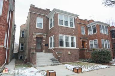 Main picture of 5039 W Cullom Ave