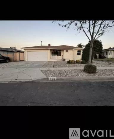 Main picture of 764 Ocala Ave