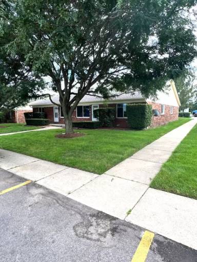 Main picture of 343 Spring St