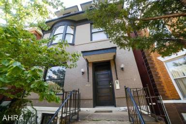 Main picture of 4910 Washington Blvd
