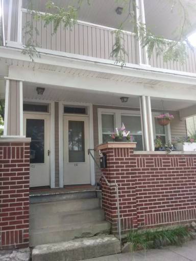 Main picture of 1523 W Main St