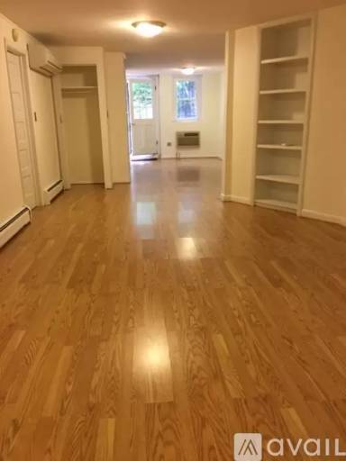 Main picture of 1602 Hobart St NW