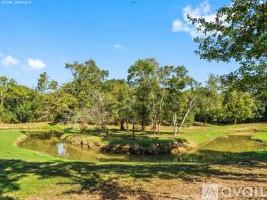 Main picture of 71 Hideaway Dr