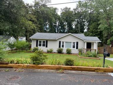 Main picture of 312 Yancy Dr SE