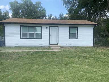 Main picture of 1918 S Custer Ave