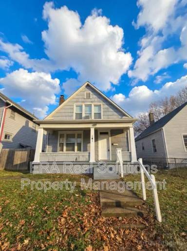 Main picture of 101 N Oakley Ave