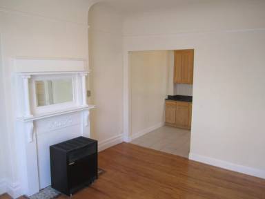 Main picture of 491 Frederick St