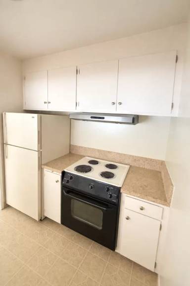 Main picture of 2151 Carlmont Dr