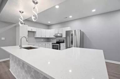 Main picture of 846 N Parker Ave