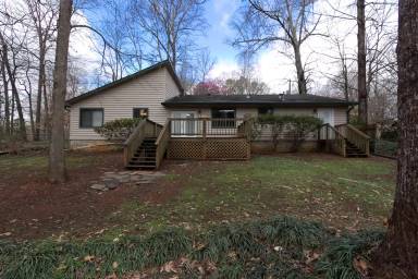 Main picture of 765 Oxford Hall Dr