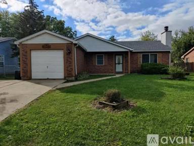 Main picture of 1066 Crestwood Ln