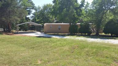 Main picture of 905 N Sooner Rd