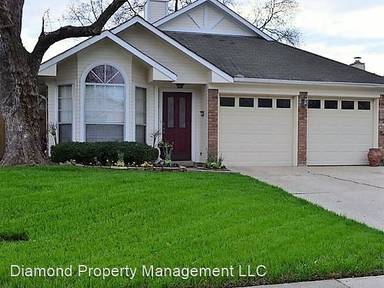 Main picture of 3300 Kingsford Pl