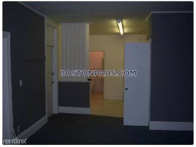 Main picture of 1379 Commonwealth Ave Apartments