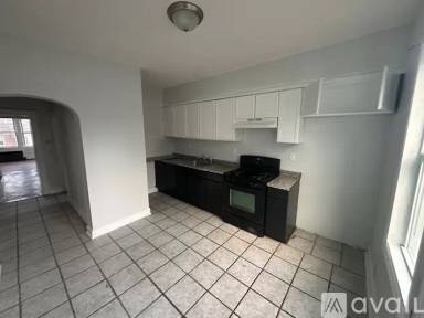 Main picture of 123 Maple Ave