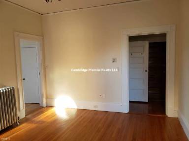 Main picture of 2 Ware St