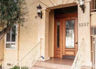 Main picture of 5257 Radford Ave
