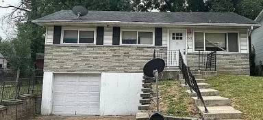 Main picture of 242 Gladys Ave