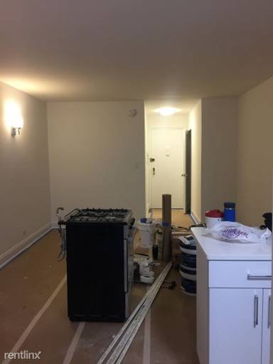 Main picture of 165 E 35th St Apartments