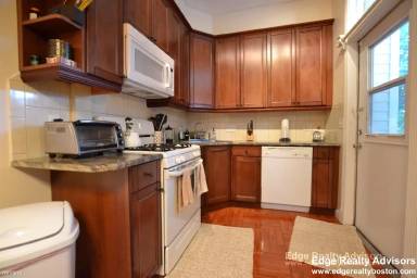 Main picture of 6 Delaware Pl