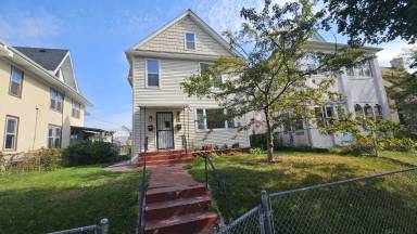 Main picture of 3329 Clinton Ave