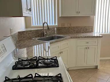 Main picture of 1658 W Cindy Ln