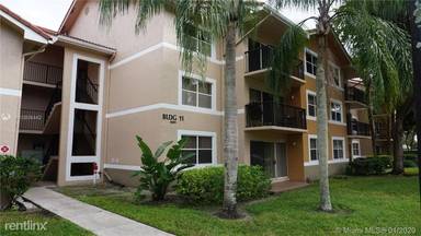 Main picture of 8801 Wiles Rd