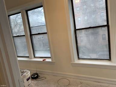 Main picture of 302 96th St