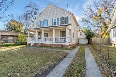 Main picture of 845 48th St