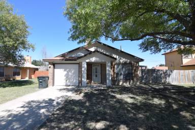 Main picture of 1607 West Ln