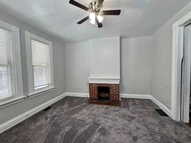 Main picture of 2502 Addison St