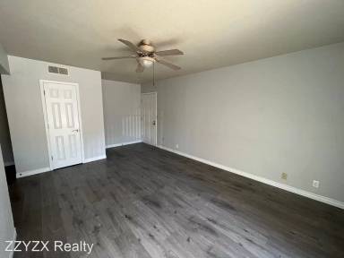 Main picture of 4954 River Glen Dr