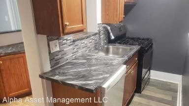 Main picture of 924 Lenz Ave