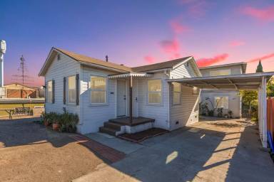 Main picture of 4263 Gamma St