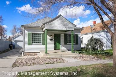 Main picture of 325 E Roosevelt Ave