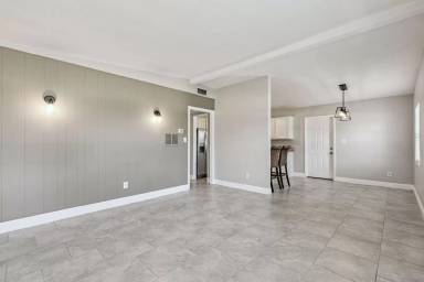 Main picture of 3612 Surrey Dr