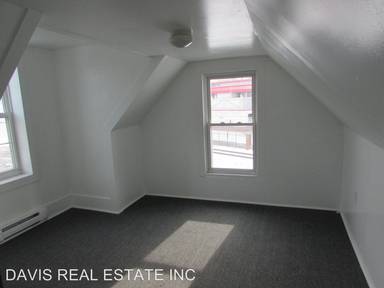 Main picture of 557 W Church St