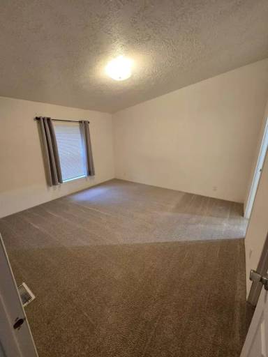 Main picture of 13808 Horsefall Ave SE