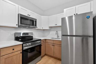 Main picture of 822 N 40th St