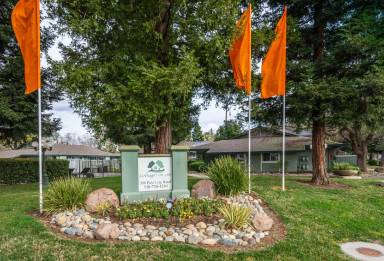 Main picture of daviscottages.com