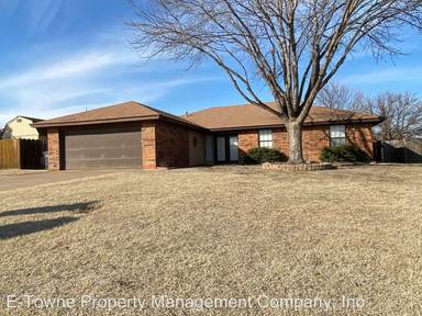 Main picture of 4614 Pine Cone Ln