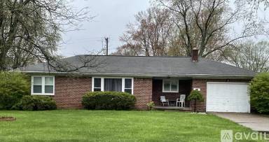 Main picture of 3338 Winston Blvd