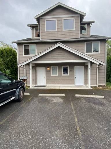 Main picture of 2421 Toledo St