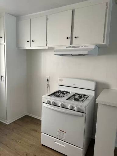 Main picture of 8024 Owensmouth Ave