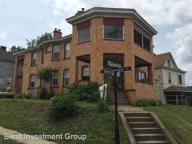 Main picture of 2025 Crafton Blvd