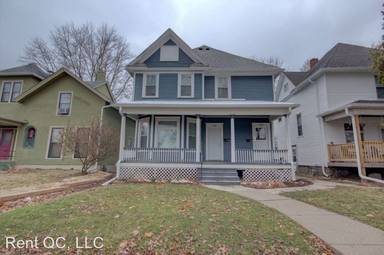 Main picture of 1928 Farnam St