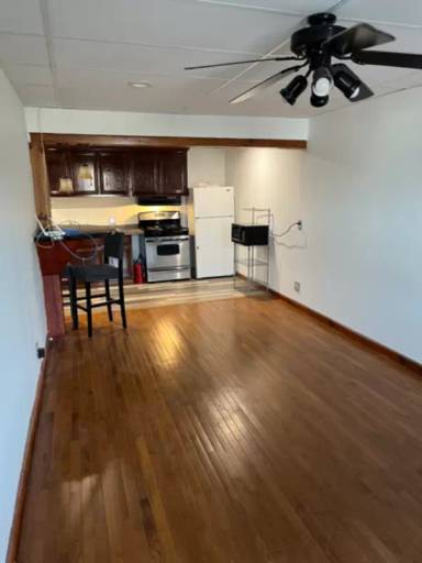 Main picture of 458 Main St