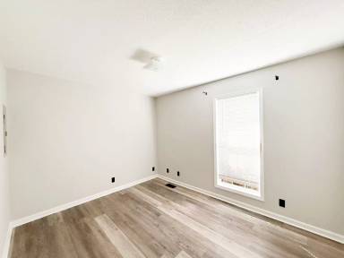 Main picture of 346 Cranklen Cir